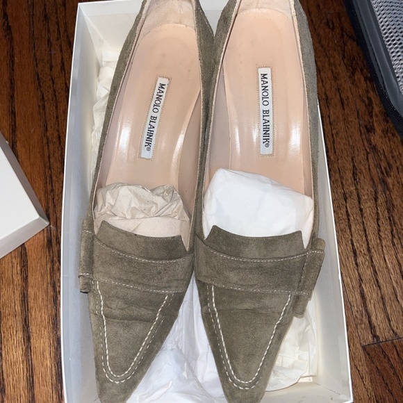 Chaussures Plates Manolo Blahnik - Imprimé Olive Vert - Taille 40,5 - État Impeccable